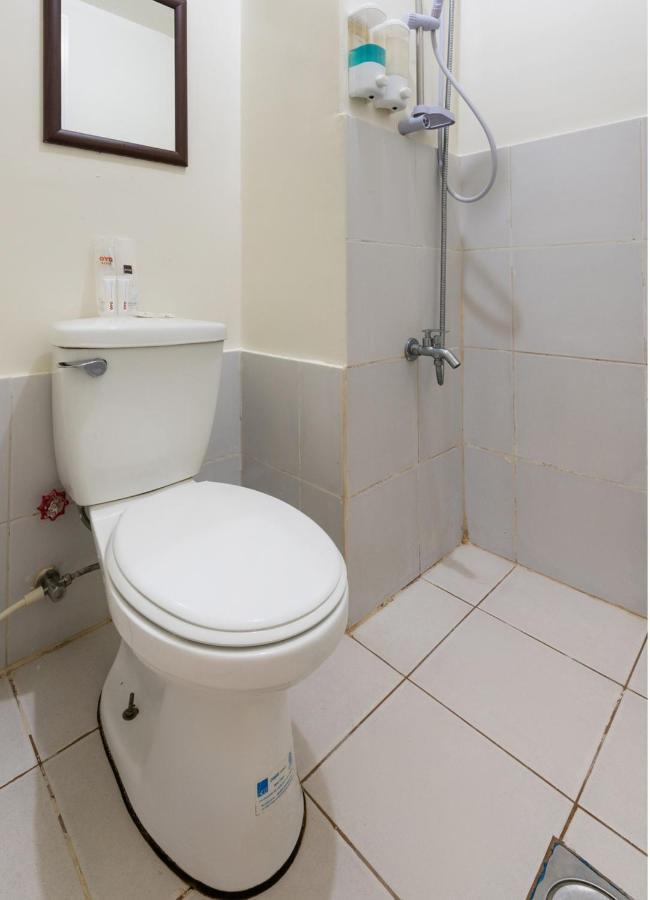 Oyo 474 Urbandeca Tower 316 - Nizami Condotel Mandaluyong Extérieur photo