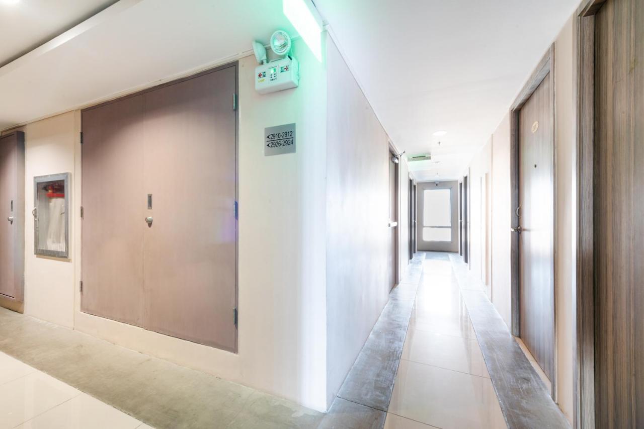 Oyo 474 Urbandeca Tower 316 - Nizami Condotel Mandaluyong Extérieur photo