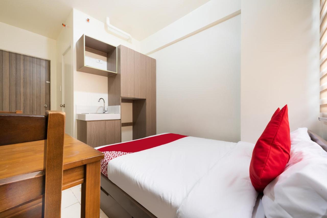 Oyo 474 Urbandeca Tower 316 - Nizami Condotel Mandaluyong Extérieur photo